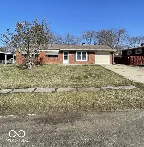 8828 E 16th Pl, Indianapolis, IN 46219