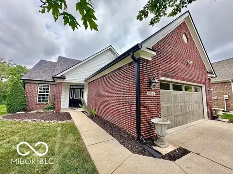 8928 Crystal Lake Dr, Indianapolis, IN 46240