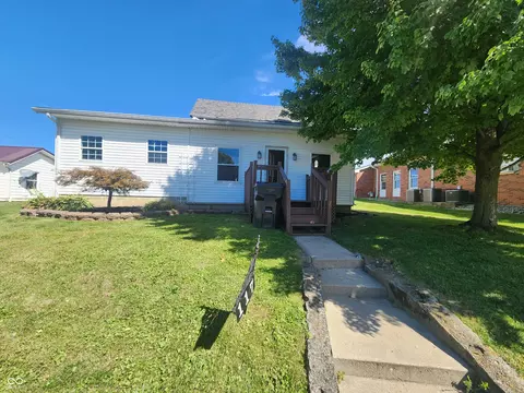 117 S Howard St, Summitville, IN 46070