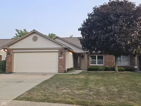 1218 Lexington Trl, Greenfield, IN 46140