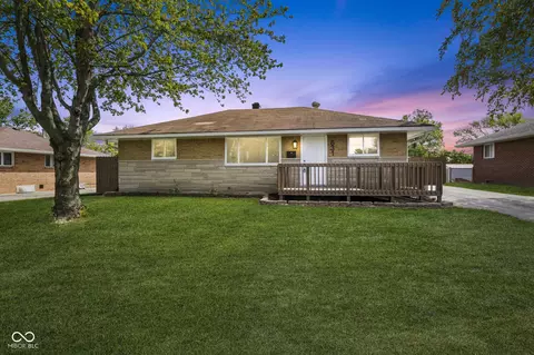 631 S 9th Ave, Beech Grove, IN 46107