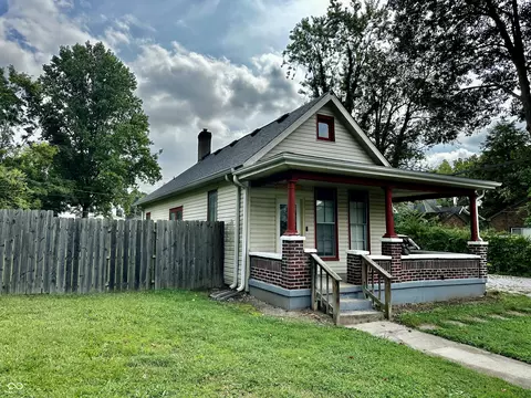 365 N Wayne St, Martinsville, IN 46151