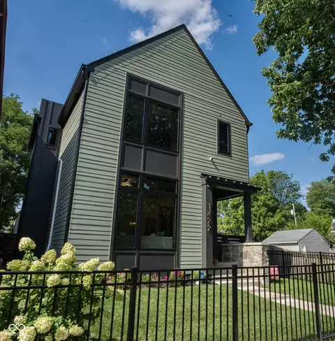 1422 E 10th St, Indianapolis, IN 46201