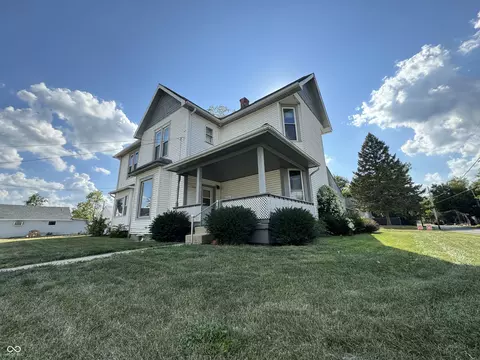 1523 E Jackson St, Muncie, IN 47305