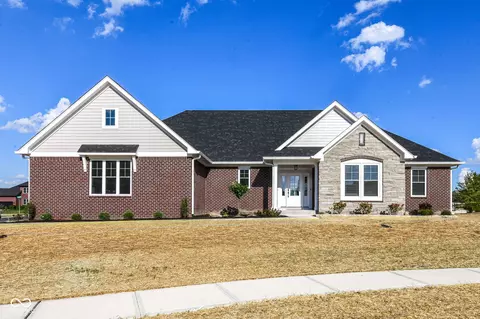 6133 W Kaitlin Rd, New Palestine, IN 46163