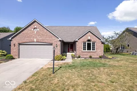 11950 Halla Pl, Fishers, IN 46038