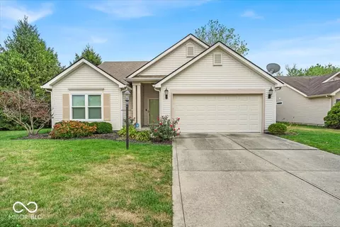 5905 Lost Oaks Dr, Carmel, IN 46033