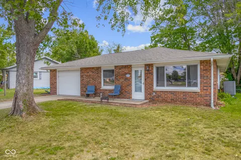 4825 Timbercrest Dr, Columbus, IN 47203