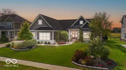 16301 Stonewolf Blvd, Noblesville, IN 46060