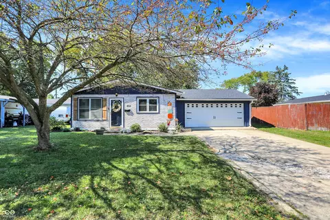 604 Delbrook Dr, New Whiteland, IN 46184