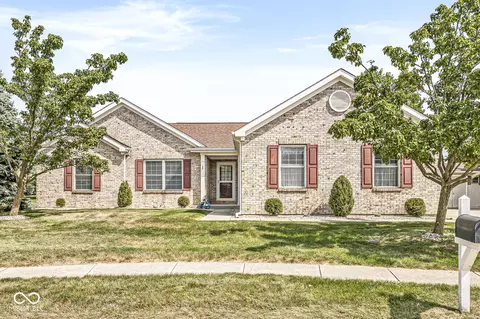 909 Fennel Ct, Cicero, IN 46034