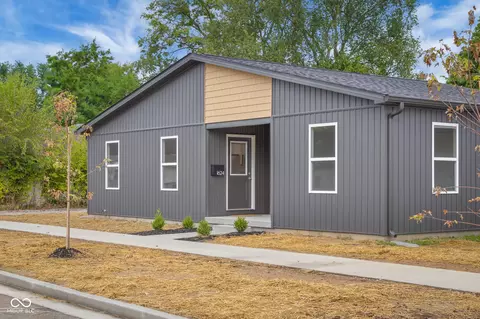1624 New York Ave, Columbus, IN 47201