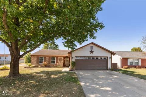 6316 River Run Dr, Indianapolis, IN 46221
