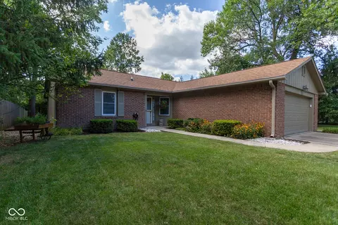 8554 Fawn Meadow Dr, Indianapolis, IN 46256