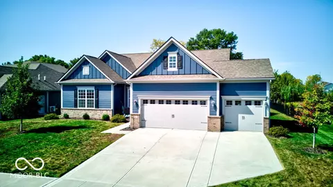 6646 Clearwood Dr, Brownsburg, IN 46112