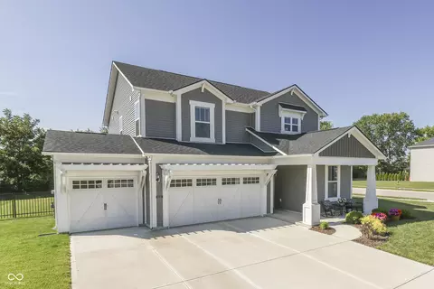 6737 Seabiscuit Rd, Whitestown, IN 46075