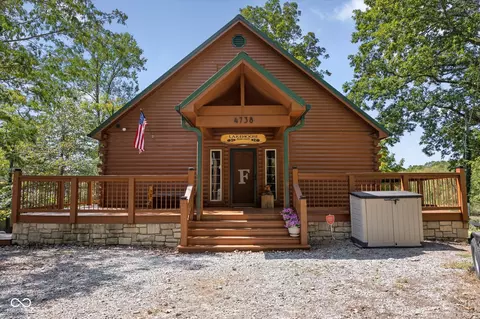 4738 Point Idalawn Dr, Unionville, IN 47468
