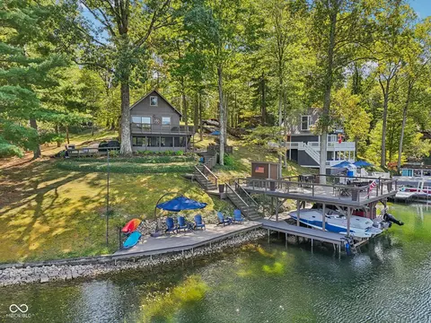 6553 Robin Dr, Nineveh, IN 46164