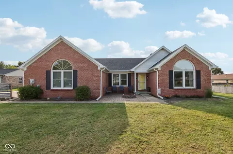 102 Division Dr, Tipton, IN 46072