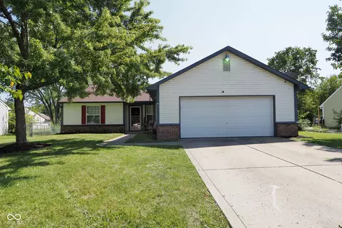 5039 Donner Ln, Indianapolis, IN 46268