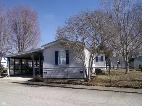 3058 3059 Van Bibber Lk, Greencastle, IN 46135
