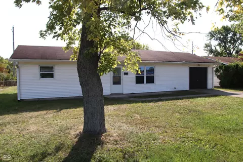 915 N Broadway St, Greenfield, IN 46140