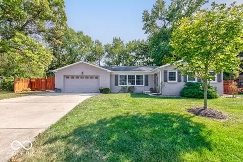 735 Chapel Hill W Dr, Indianapolis, IN 46214