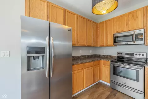 Kitchen - 9761 Rolling Plain Dr, Noblesville, IN 46060 photo 3 of 3