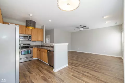 Kitchen - 9761 Rolling Plain Dr, Noblesville, IN 46060 photo 1 of 3