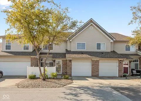 5915 Seabrook Ln, Indianapolis, IN 46237