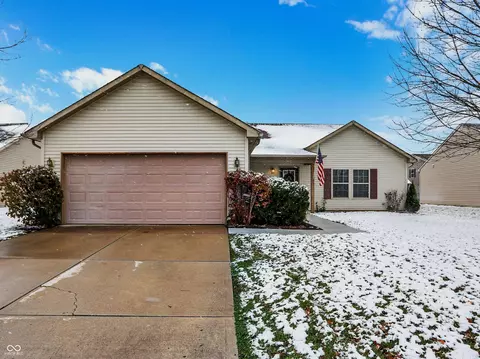 2032 Treving Dr, Cicero, IN 46034