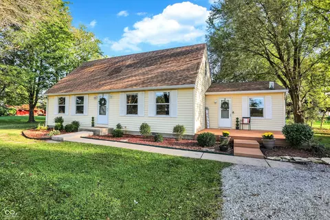 21797 Bookers Ct, Sheridan, IN 46069