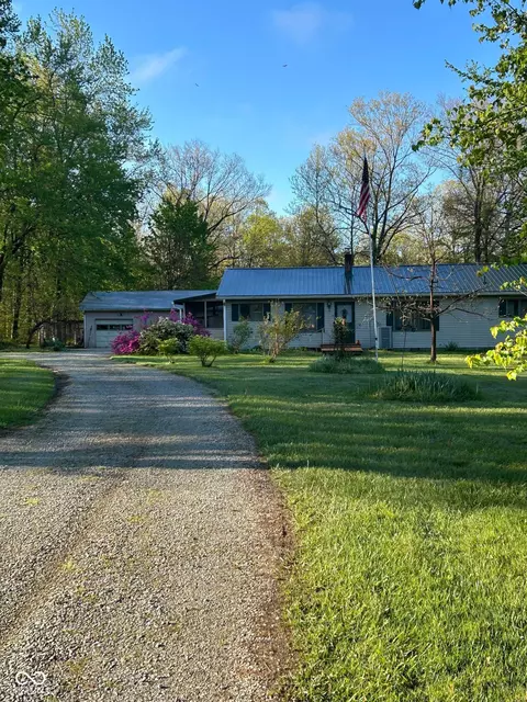 384 N Cataract Rd, Cloverdale, IN 46120