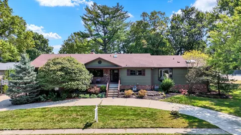 11415 W Lakeshore Dr, Carmel, IN 46033