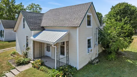 420 Wood St, Greenfield, IN 46140