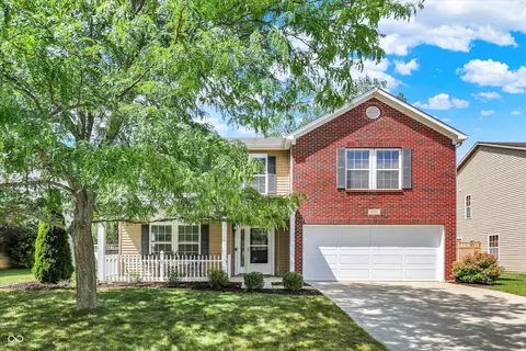 6640 Wellspring Dr, Brownsburg, IN 46112