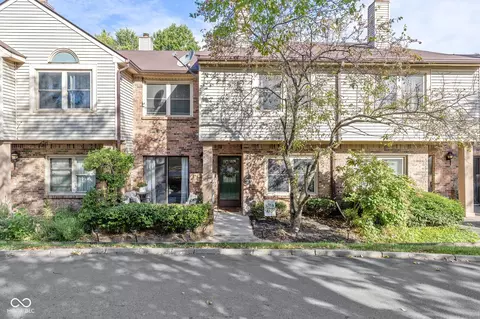 9568 Maple Way, Indianapolis, IN 46268
