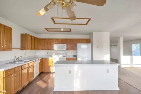 2284 Edgewater Cir, Plainfield, IN 46168 photo 15