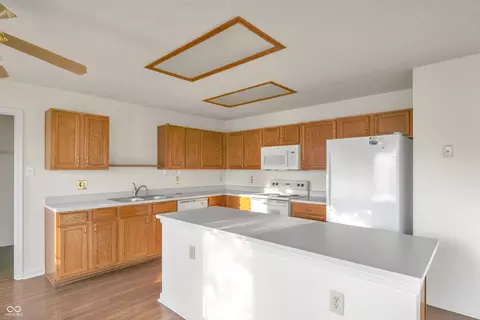 2284 Edgewater Cir, Plainfield, IN 46168 photo 14