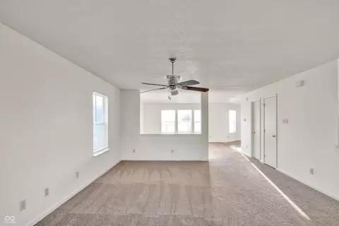 2284 Edgewater Cir, Plainfield, IN 46168 photo 4