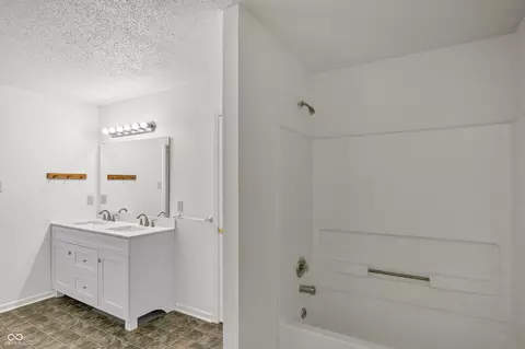 2284 Edgewater Cir, Plainfield, IN 46168 photo 30