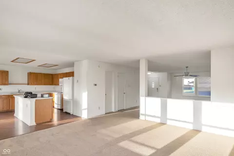 2284 Edgewater Cir, Plainfield, IN 46168 photo 10