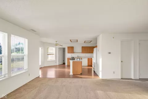 2284 Edgewater Cir, Plainfield, IN 46168 photo 12