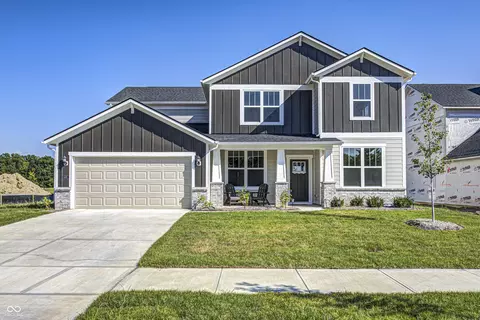 8410 Morgan Ln, Zionsville, IN 46077