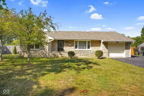 3116 30th St, Columbus, IN 47203