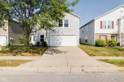 11422 Arches Dr, Indianapolis, IN 46235