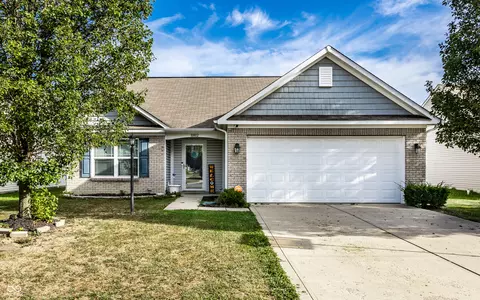 10802 Tedder Lake Dr, Indianapolis, IN 46239