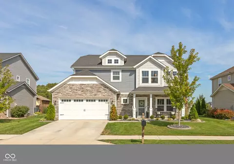 964 Parker Ln, Westfield, IN 46074