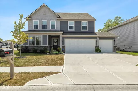 4869 Oak Hill Dr, Lebanon, IN 46052