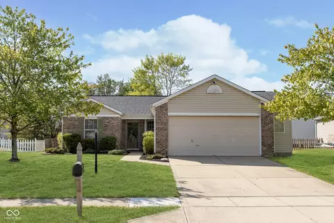 12130 Driftstone Dr, Fishers, IN 46037